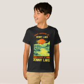 ジェニーレイクの釣り・ボート・キャンプの休暇 Tシャツ (正面フル)