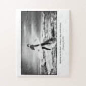 ジェフリーズベイのサーファー ジグソーパズル (縦)