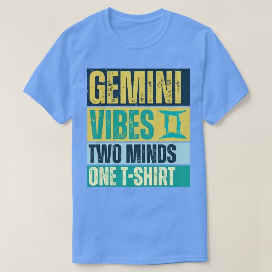 ジェミおもしろいニ〔占星術の〕十二宮図サインGemini Vibes 2つの心 Tシャツ (デザイン正面)