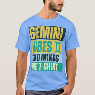 ジェミおもしろいニ〔占星術の〕十二宮図サインGemini Vibes 2つの心 Tシャツ
