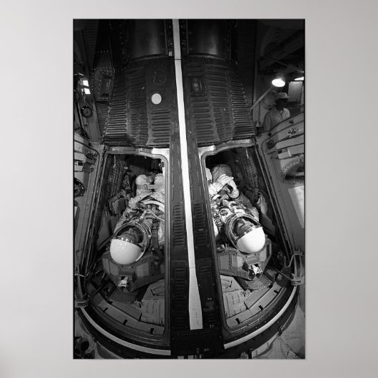 ジェミニ4カプセルに宇宙飛行士を挿入 ポスター (正面)