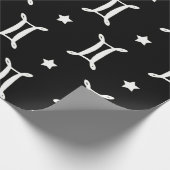 ジェミニ〔占星術の〕十二宮図シンボルと星型 ラッピングペーパー (角)