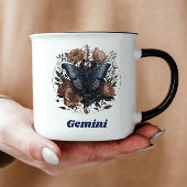 ジェミニ〔占星術の〕十二宮図ヴィンテージアートウィズダークブルー文字 マグカップ