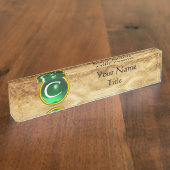 ジェムモノグラム、グリーンエメラルド、パーチメント デスクネームプレート (側面)