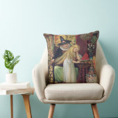 ジェルダの髪を黄金のdで縫う老魔女 クッション (椅子)