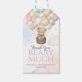 ジェンダーがクマの赤ちゃんシャワーを明らかにするのを待つことができる ギフトタグ (正面)
