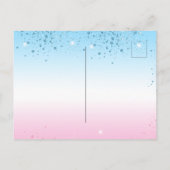 ジェンダーが赤ちゃんシャワーピンクの青い男の子の女の子を明かす インビテーションポストカード (裏面)