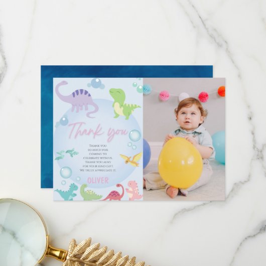 ジェンダーニュートラルの恐竜プールパーティの誕生日 サンキューカード (正面/裏面インサイチュ)