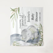 ジェンダーニュートラルの赤ちゃん象のお祝い用背景看板 タペストリー (正面)