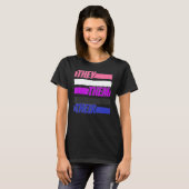 ジェンダー流体ジェンダーレス – 非二項中立 Tシャツ (正面フル)