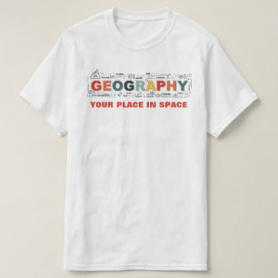 ジオグラフィ – ユアプレイスイン宇宙 Tシャツ
