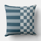 ジオメトモダンリストライプと市松模様にD クッション (裏面)