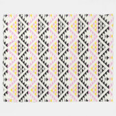 ジオメトモダンリタイル三角形パターンピンクブラック フリースブランケット (正面(横))