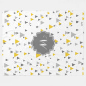 ジオメトモダンリ三角形パターングレーと黄色 フリースブランケット (正面(横))