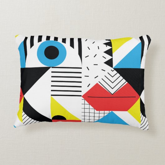 ジオメトリのシームレスなパターンと抽象芸術図形 アクセントクッション (裏面)