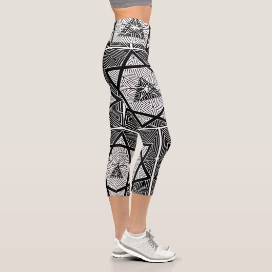 ジオメトリパターンレギンス カプリレギンス (右)