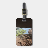 ジオン国立公園の岩の間に生える木 ラゲッジタグ (正面縦)