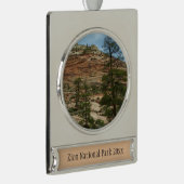 ジオ擦り切れたン国立公園の岩壁 シルバープレートバナーオーナメント (右)