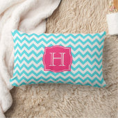 ジグザグ形のターコイズおよびピンクのカスタムなモノグラム ランバークッション (ブランケット)
