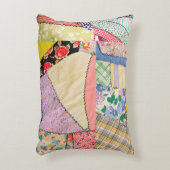 ジグザグ熱狂する縫い付きパッチワークキルト アクセントクッション (正面(垂直))