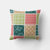 ジグザグ、シェブロン、ギンガム、水玉模様、パッチワーク クッション (裏面)