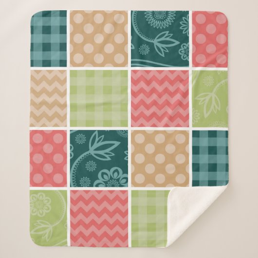ジグザグ、シェブロン、ギンガム、水玉模様、パッチワーク シェルパブランケット (正面)
