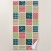 ジグザグ、シェブロン、ギンガム、水玉模様、パッチワーク ビーチタオル (正面)