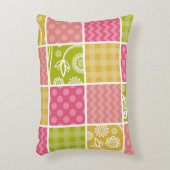 ジグザグ、シェブロン、水玉模様、ギンガム、パッチワーク アクセントクッション (正面(垂直))