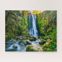 ジグソーカスケード滝ミッションBritish Columbia. ジグソーパズル