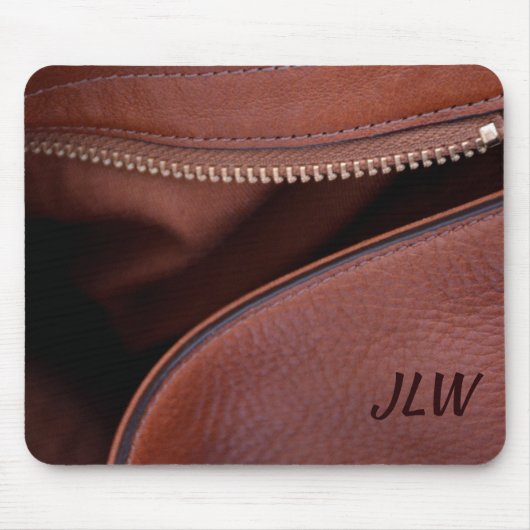ジッパーフェイクとイニシャル付きブラウンレザー マウスパッド (正面)