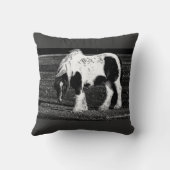 ジプシーのVannerの馬の写真の芸術の装飾用クッション クッション (裏面)