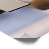 ジムでエクササイズ機を使う女性 ポスター (角)