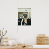 ジムで働く男性2 ポスター (キッチン)