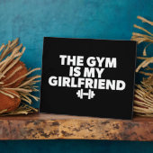 ジムは私のガールフレンドである – おもしろいノベルティトレーニング フォトプラーク (側面)