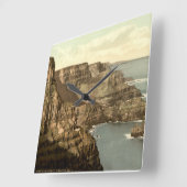 ジャイアントのコーズウェイ時計、Pleaskin Head、Co. Antrim スクエア壁時計 (傾斜)