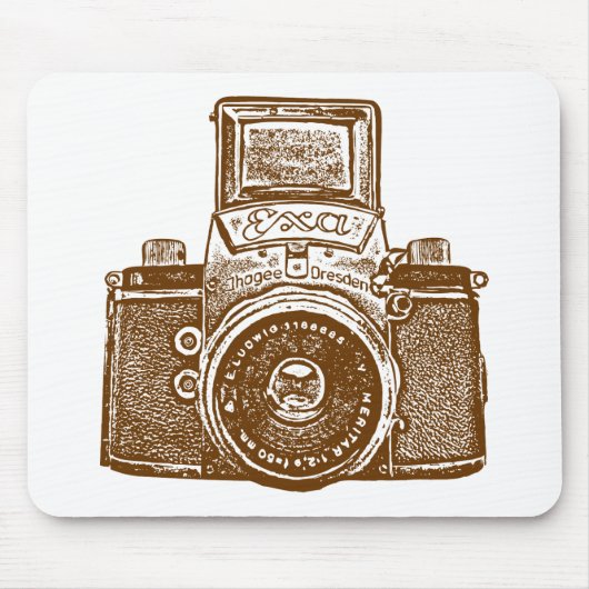 ジャイアントイーストドイツカメラ – ブラウン マウスパッド (正面)