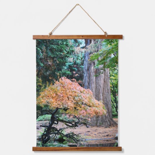 ジャイアントセコイア日本のとカエデ植物学 吊り下げ型タペストリー (正面)