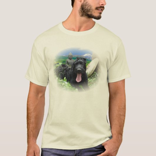 ジャイアント・シュナウザーは夢を達成します Tシャツ (正面)