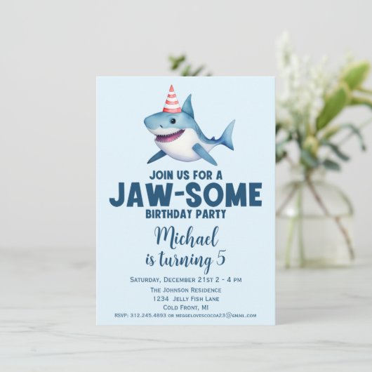 ジャオソームザシーキュートシャーク誕生日 招待状 (スタンド正面)