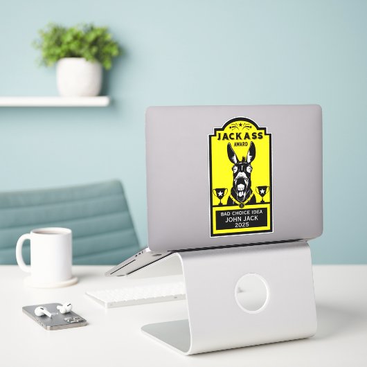 ジャカス賞 シール (デスク上のノートパソコン)