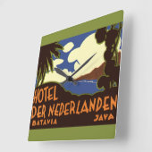 ジャカルタ インドネシアのホテル ネーデルランデン ヴィンテージ スクエア壁時計 (傾斜)