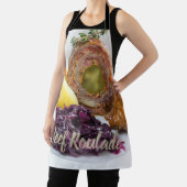 ジャガイモと赤キャベツのキッチンとビーフルーラード エプロン (インサイチュ)