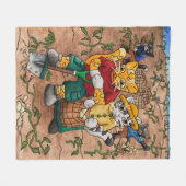 ジャガイモの収穫猫 フリースブランケット (正面(横))