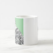 ジャガーの毛皮のコートを着た豚(萌黄) コーヒーマグカップ (中央)