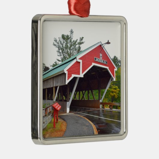 ジャクソンのNHの屋根付橋のクリスマスのオーナメント メタルオーナメント (右)