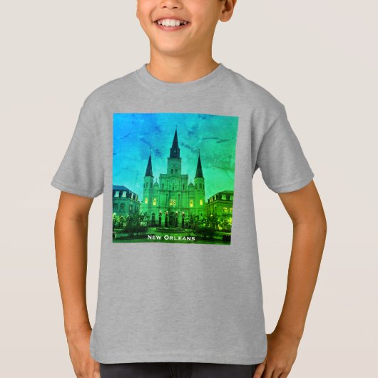 ジャクソンスクエア、ニューオーリンズ、LAカテドラルバシリカ Tシャツ (正面)