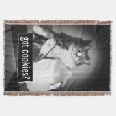 ジャグから牛乳を飲む猫 スローブランケット (正面)