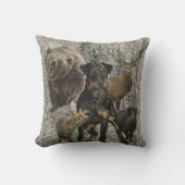 ジャグテリア親愛、ビーストv.レンブラッド クッション (正面)