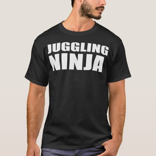 ジャグリング忍者おもしろいジャグラーズマジシャン演奏者 Tシャツ (正面)
