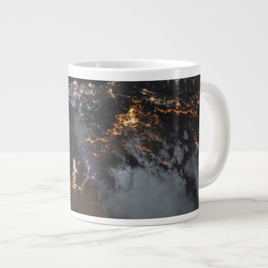 ジャザンとその郊外のシティライト ジャンボコーヒーマグカップ (正面右)